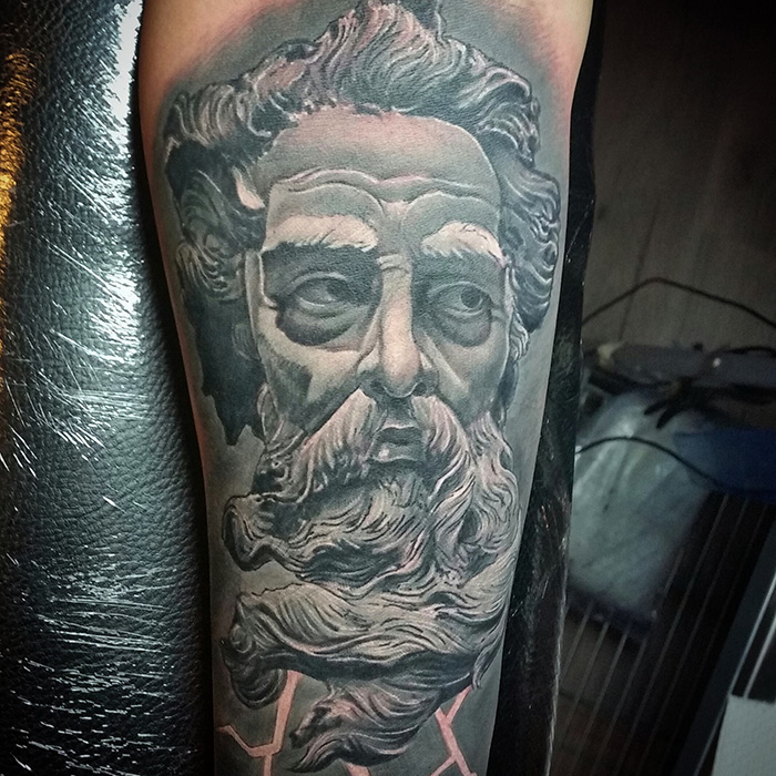 Update more than 71 greek statues tattoo - in.cdgdbentre